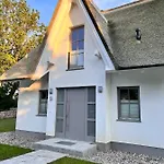Svantovit - Exklusives Mit Sauna, Whirlpool-wanne Und Kamin Holiday home Putgarten