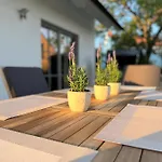Svantovit - Exklusives Mit Sauna, Whirlpool-wanne Und Kamin Putgarten