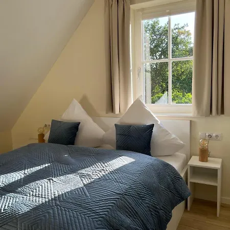 펜션 Svantovit - Exklusives Mit Sauna, Whirlpool-wanne Und Kamin Putgarten