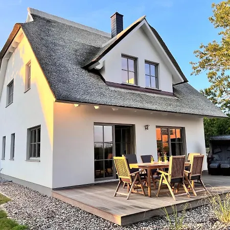Svantovit - Exklusives Mit Sauna, Whirlpool-wanne Und Kamin بيت للعطل *