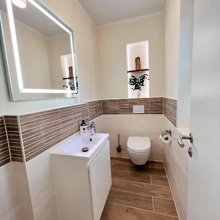 Svantovit - Exklusives Mit Sauna, Whirlpool-wanne Und Kamin