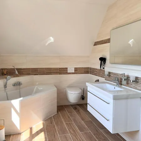 Hébergement de vacances Svantovit - Exklusives Mit Infrarotsauna, Whirlpool-wanne Und Kamin Putgarten